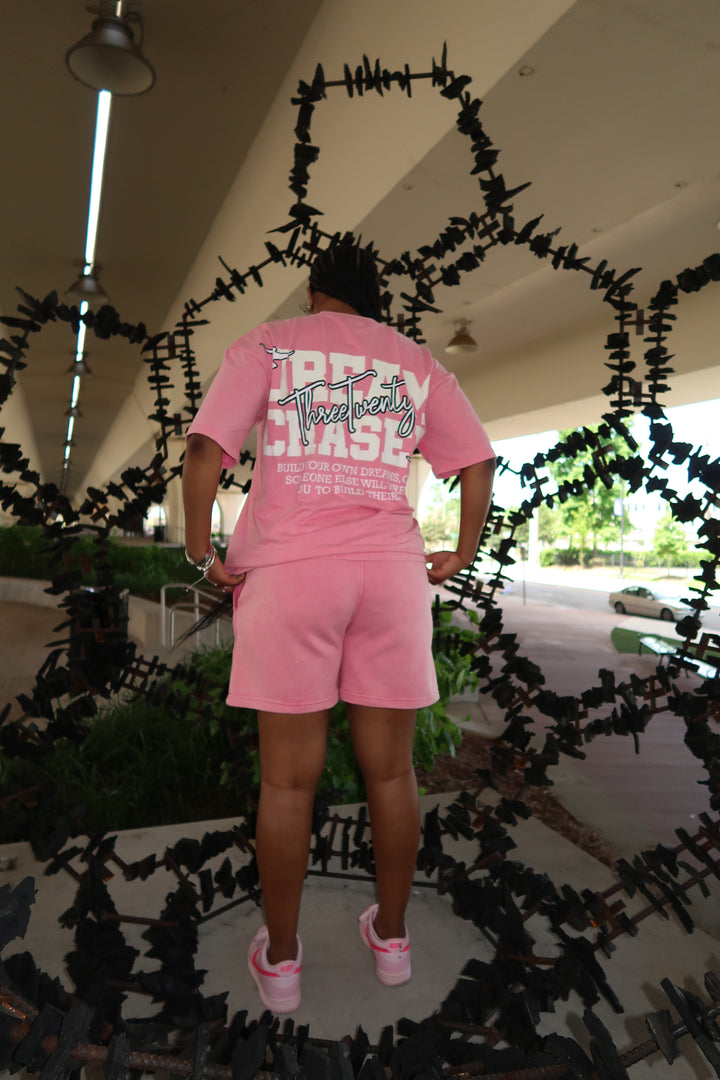 DREAM CHASER TEE